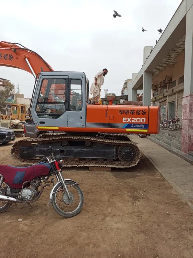 Ex200-1 model 2016 Japan 🇯🇵 location Karachi Pakistan 🇵🇰
